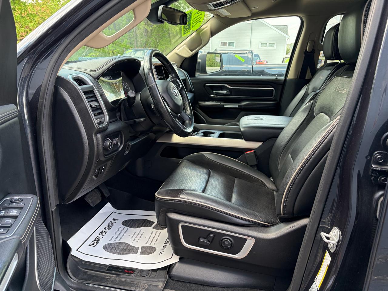 RAM 1500 Laramie Crew Cab SWB 4WD 2019