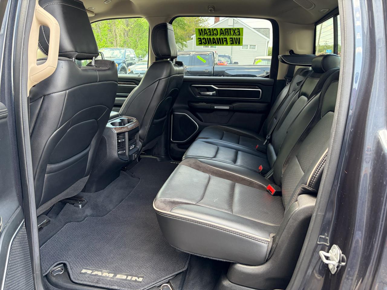 RAM 1500 Laramie Crew Cab SWB 4WD 2019