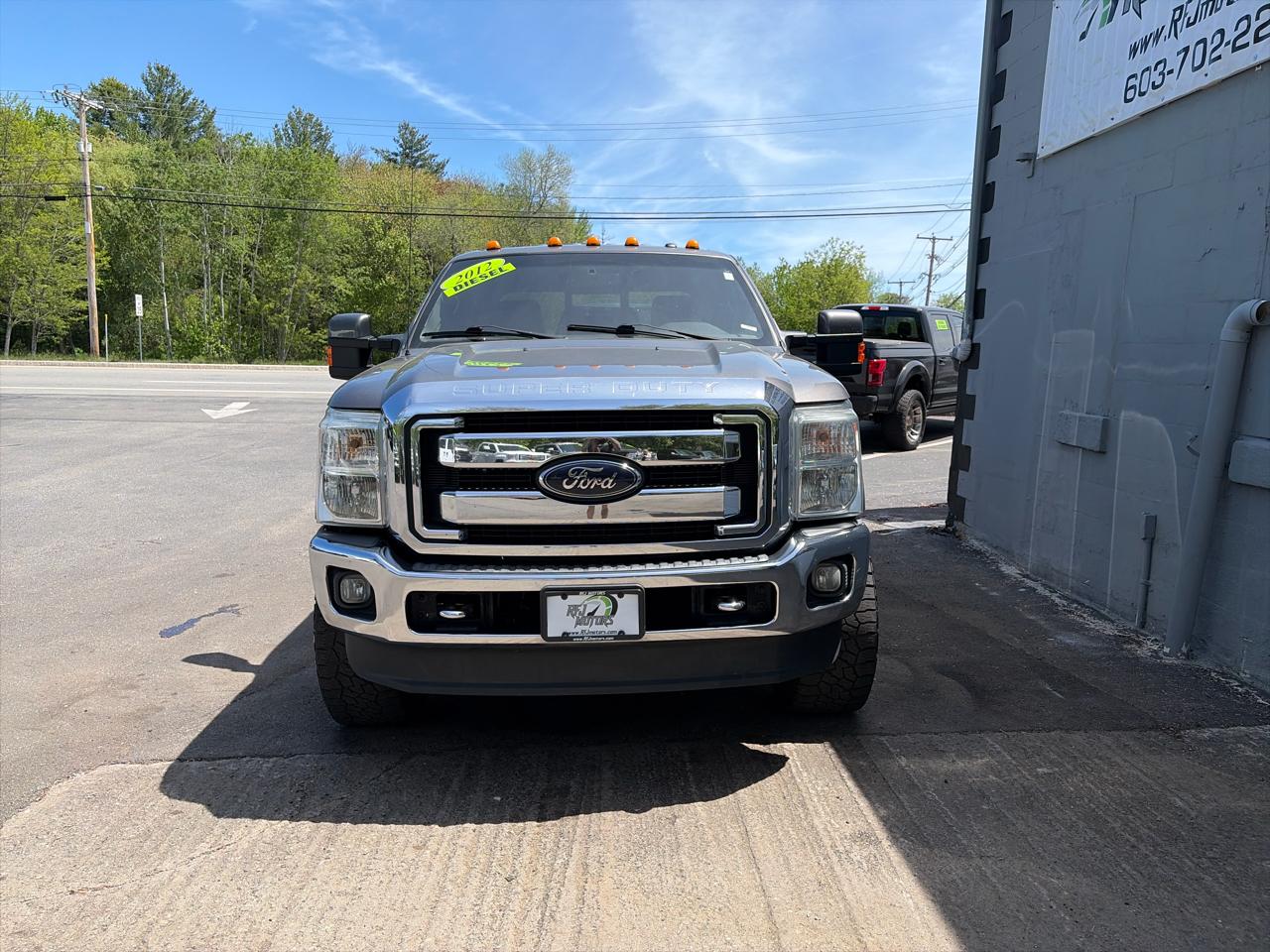 Ford F-350 SD Lariat Crew Cab 4WD 2012