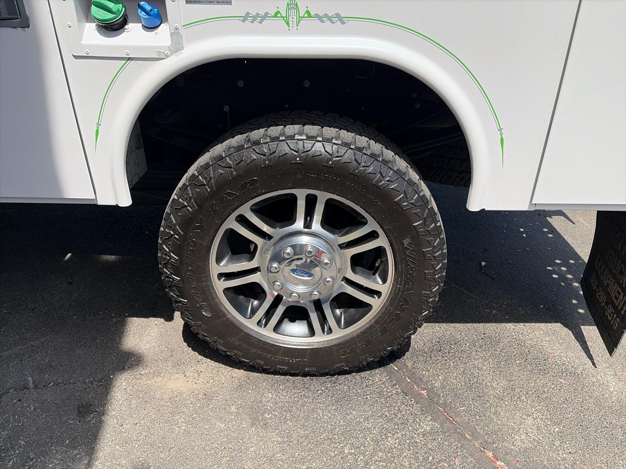 Ford F-350 SD Platinum Crew Cab 4WD 2016