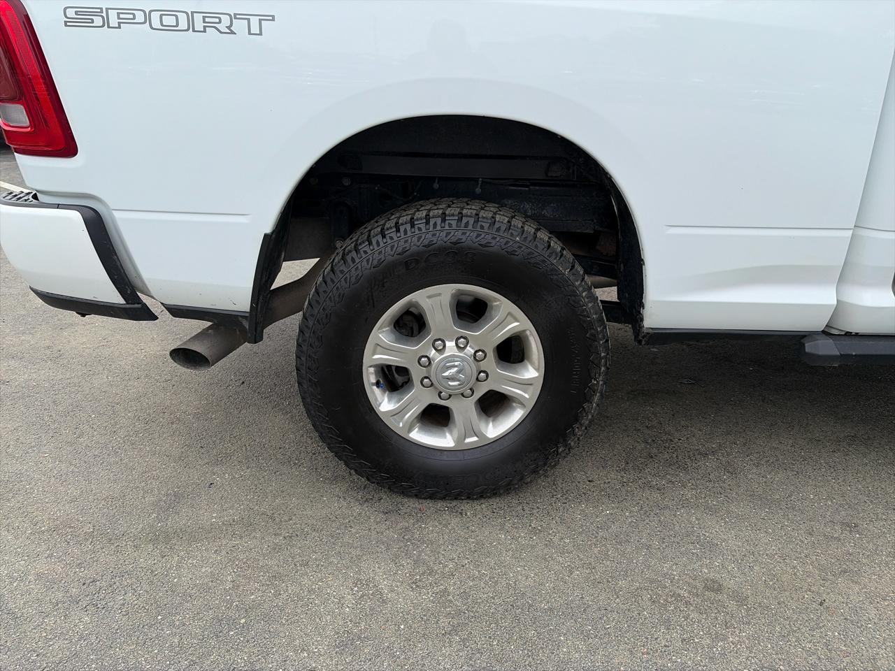 RAM 2500 Big Horn Crew Cab 4WD SWB 2023