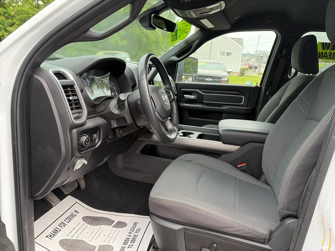 RAM 2500 Big Horn Crew Cab 4WD SWB 2023