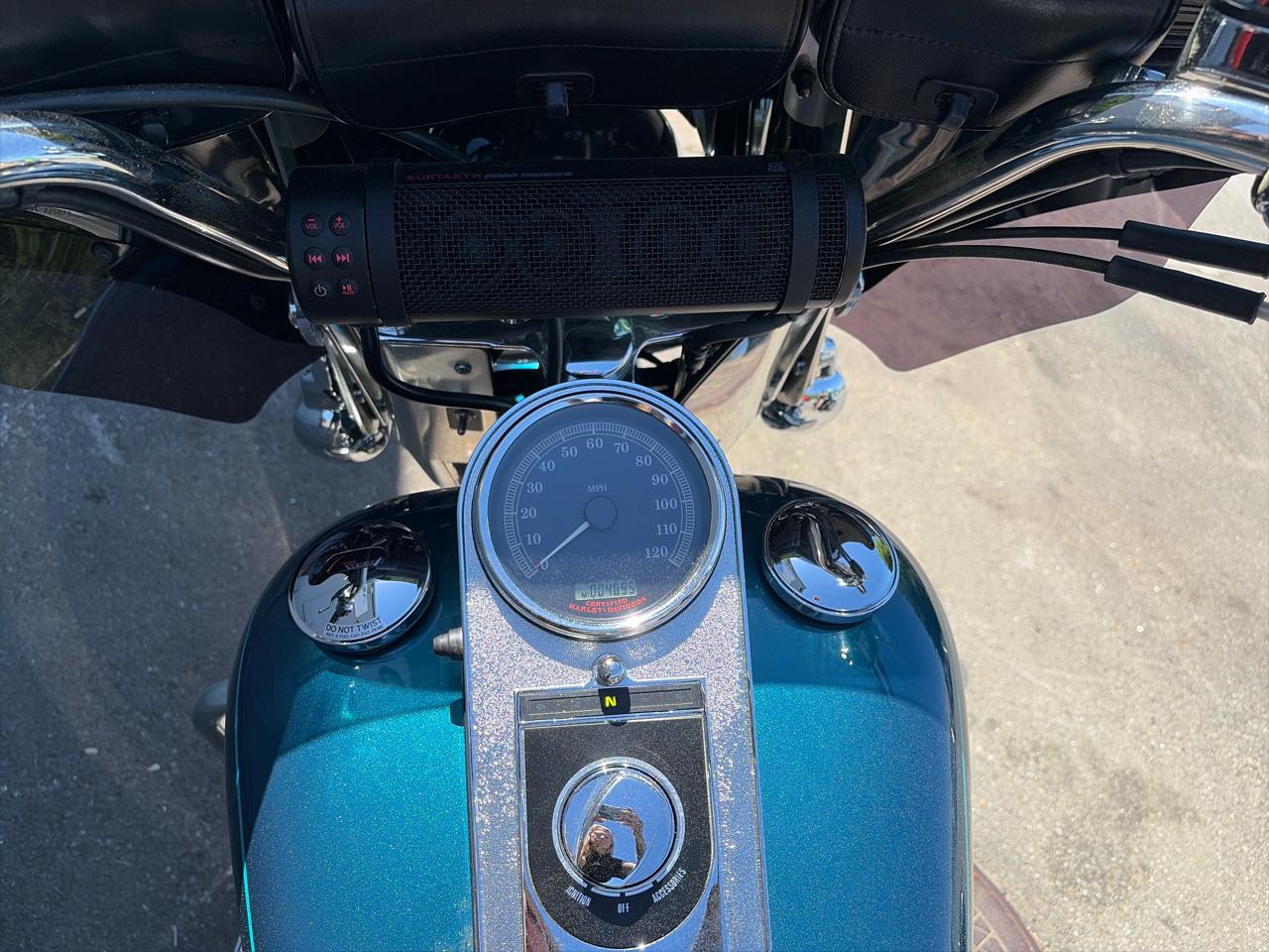 Harley-Davidson FLSTCI  2004