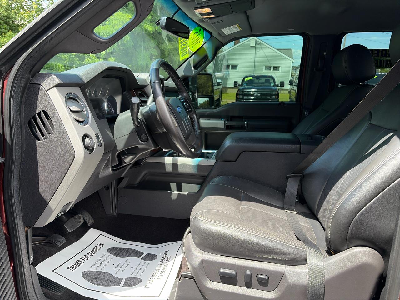 Ford F-250 SD Lariat Crew Cab Short Bed 4WD 2015
