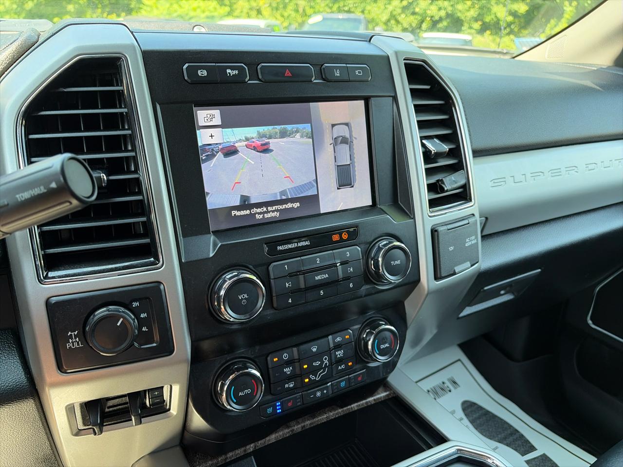 Ford F-350 SD Lariat Crew Cab 4WD 2019