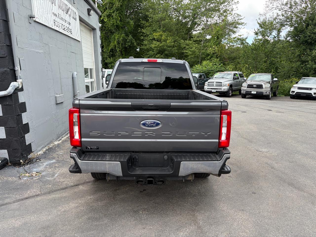 Ford F-250 SD XL Crew Cab 4WD 2023
