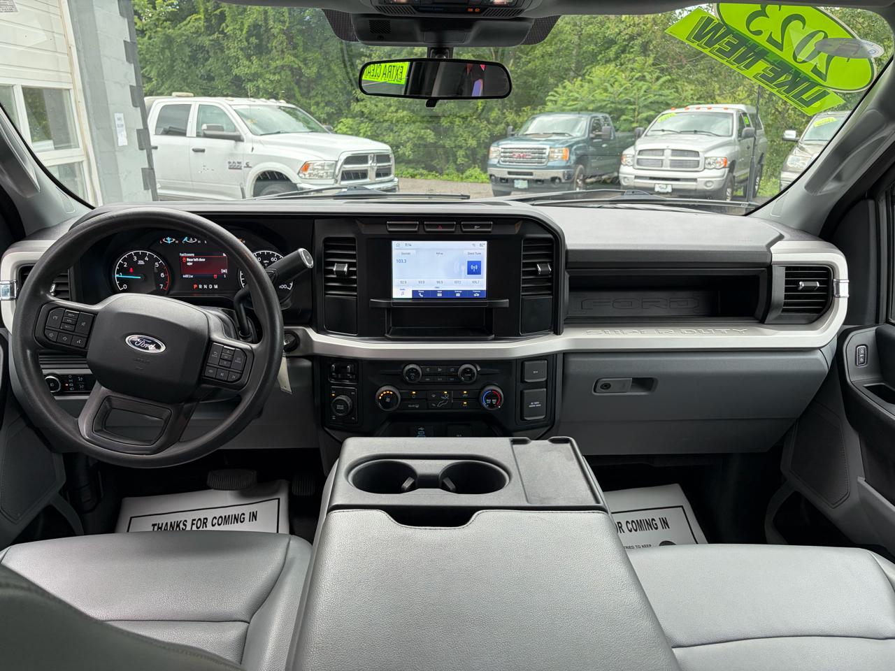 Ford F-250 SD XL Crew Cab 4WD 2023