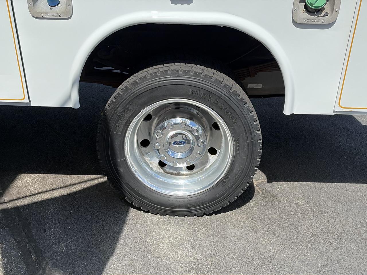 Ford F-450 SD SuperCab DRW 4WD 2014