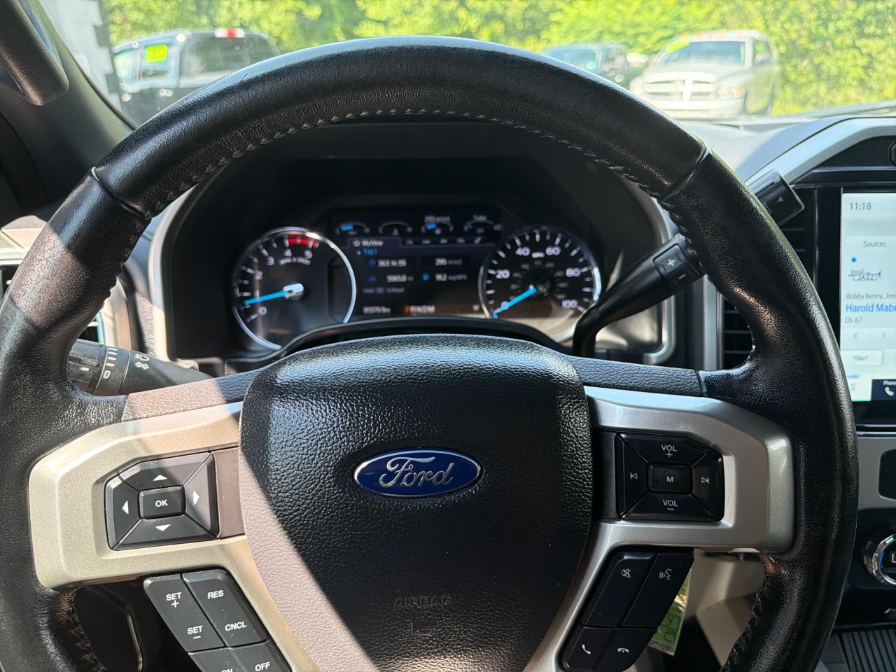 Ford F-250 SD Lariat Crew Cab 4WD 2022