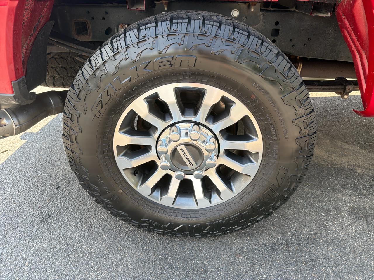 Ford F-250 SD Lariat Crew Cab 4WD 2022
