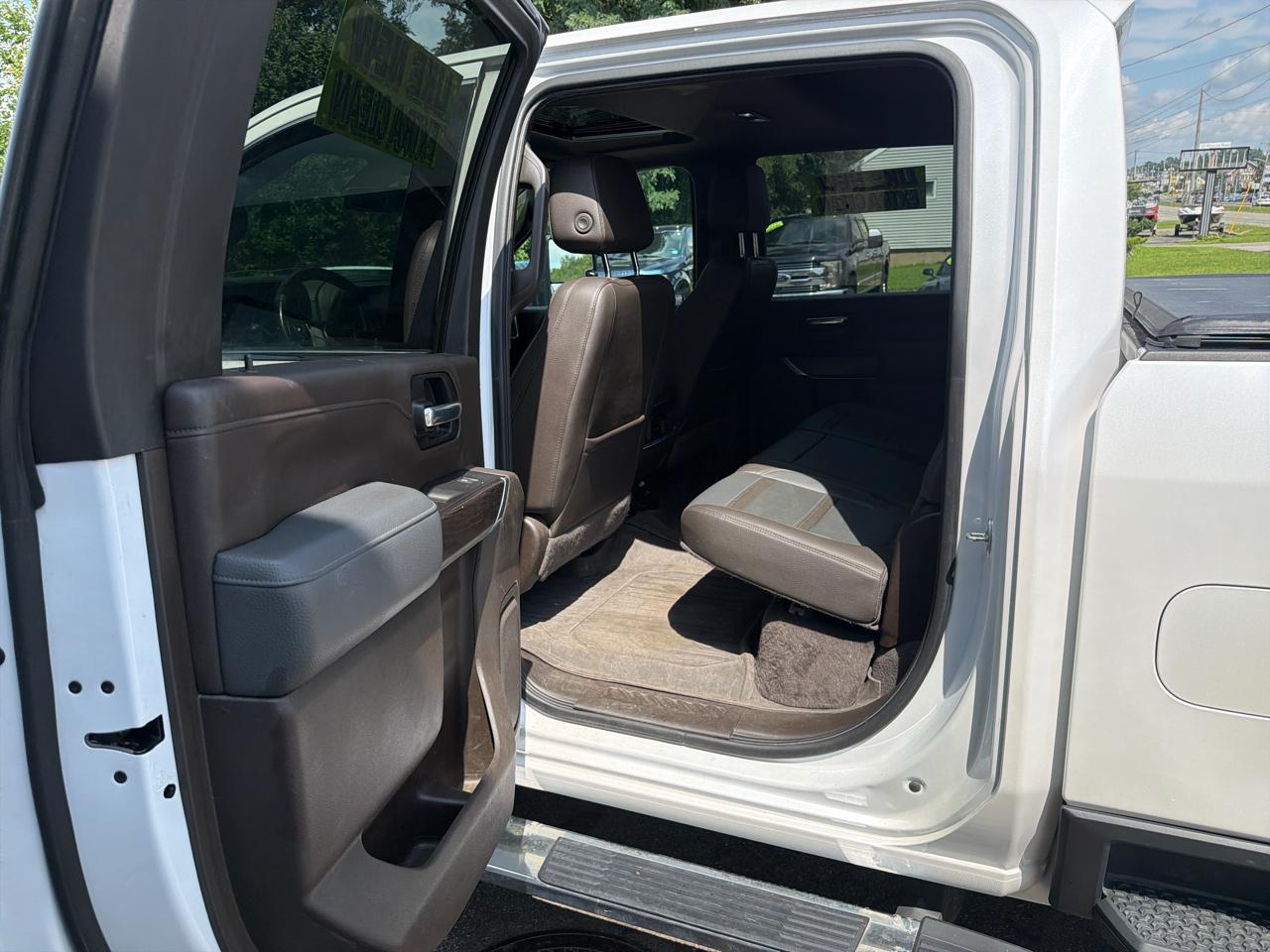 GMC Sierra 2500HD Denali Crew Cab 4WD SB 2022