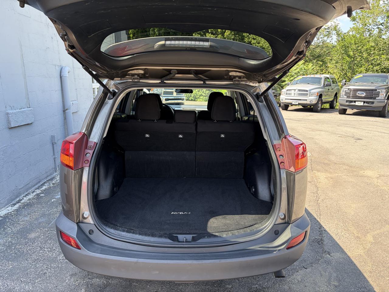 Toyota RAV4 XLE AWD 2015