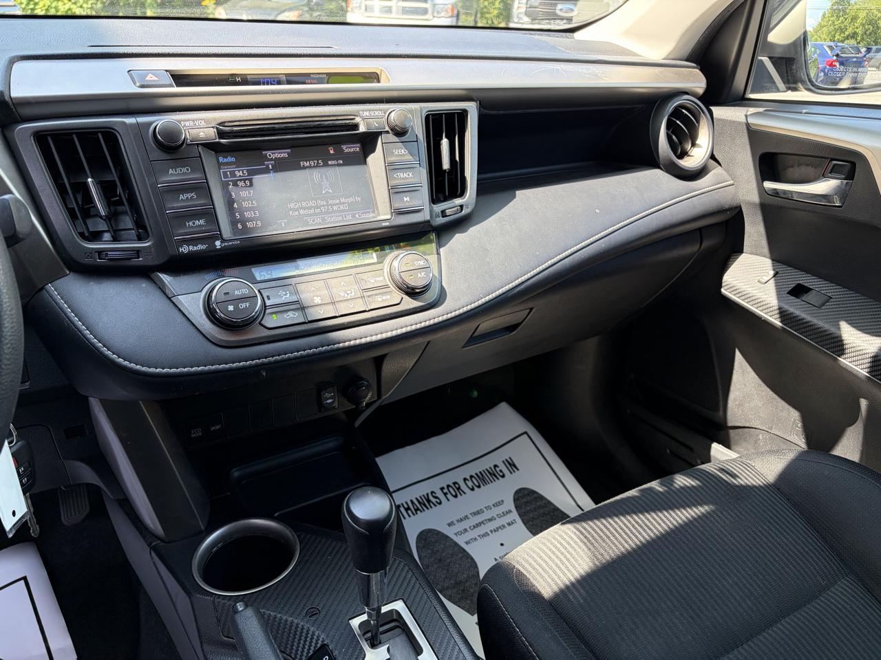 Toyota RAV4 XLE AWD 2015