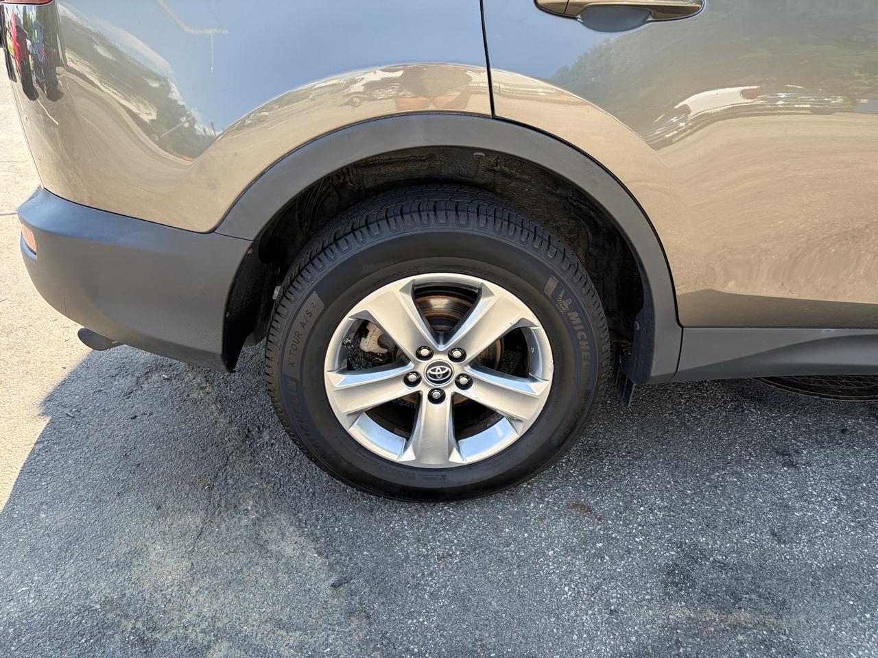 Toyota RAV4 XLE AWD 2015