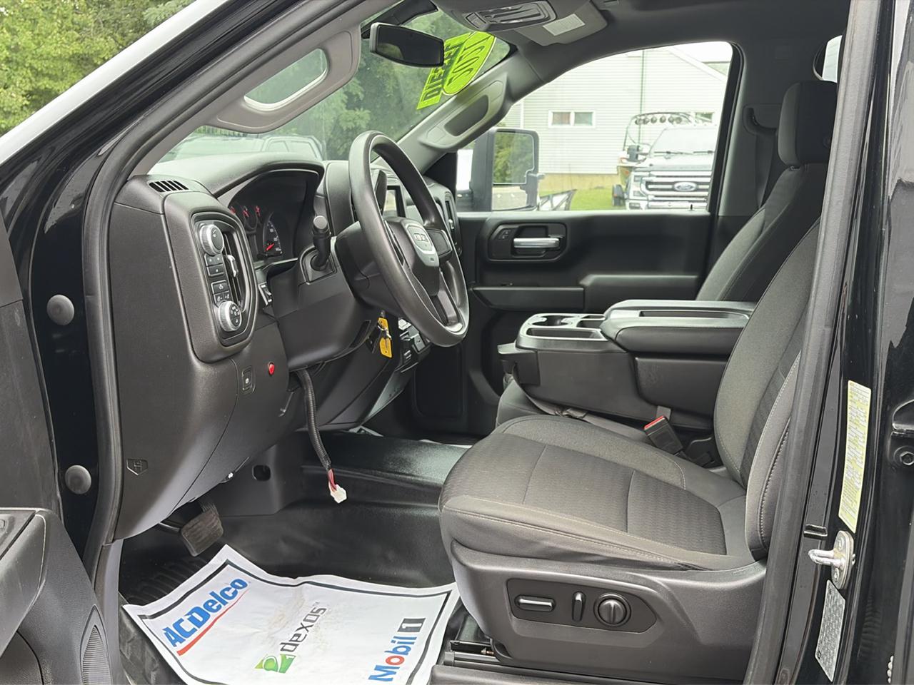 GMC Sierra 3500HD 4WD Crew Cab 177" WB, 60" CA SLE 2021