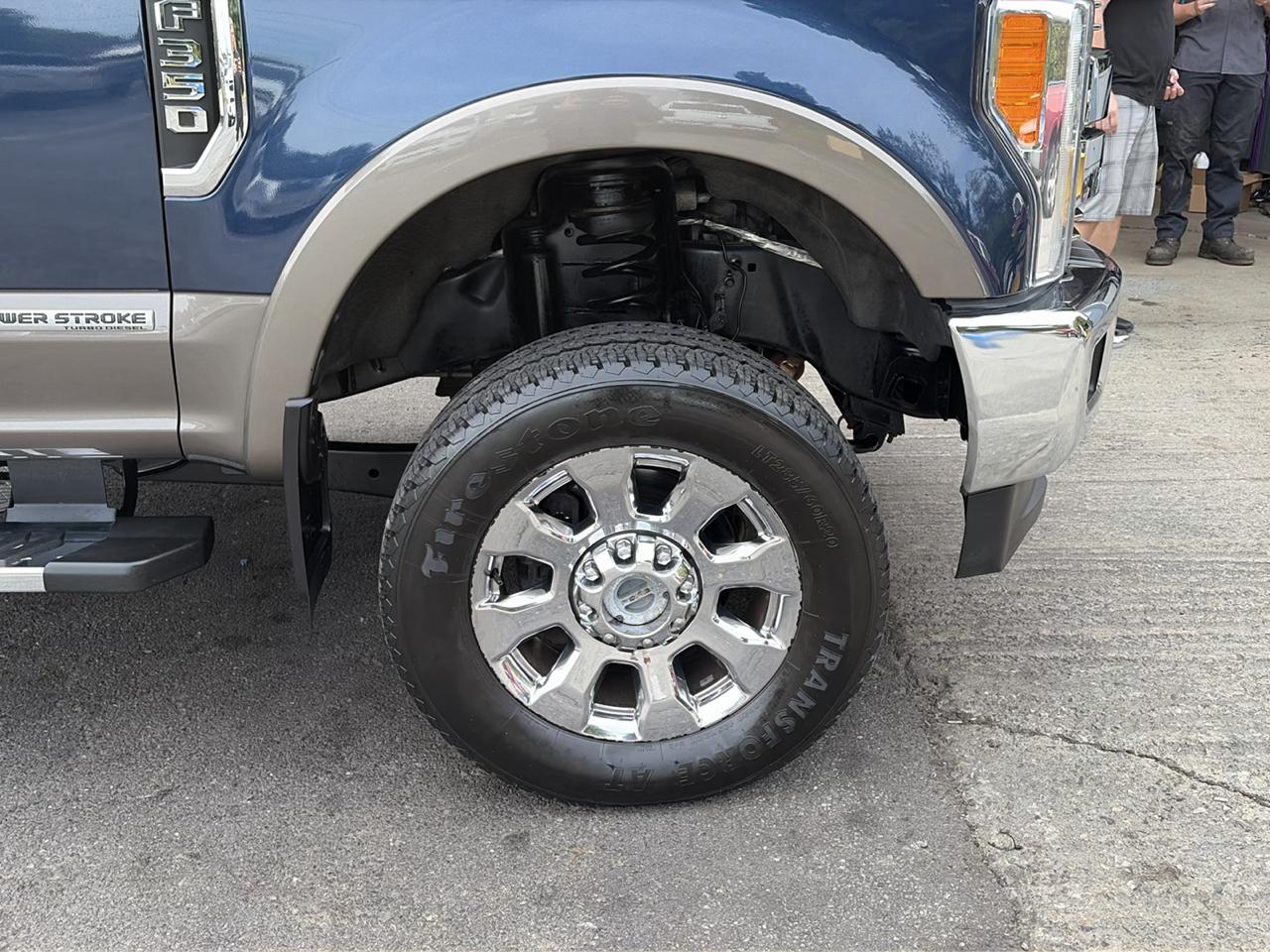 Ford F-350 SD Lariat Crew Cab 4WD 2019