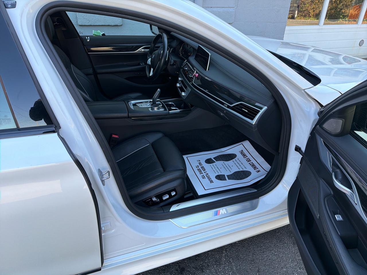BMW 7-Series  2019