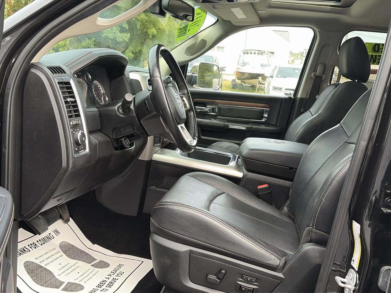 RAM 2500 Laramie Crew Cab SWB 4WD 2018