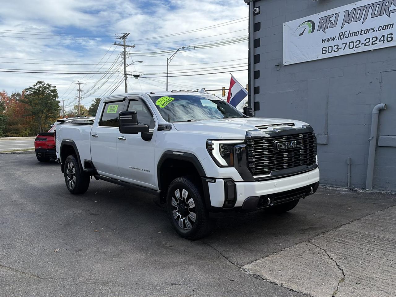 GMC Sierra 2500HD Denali Ultimate Crew Cab 4WD 2024