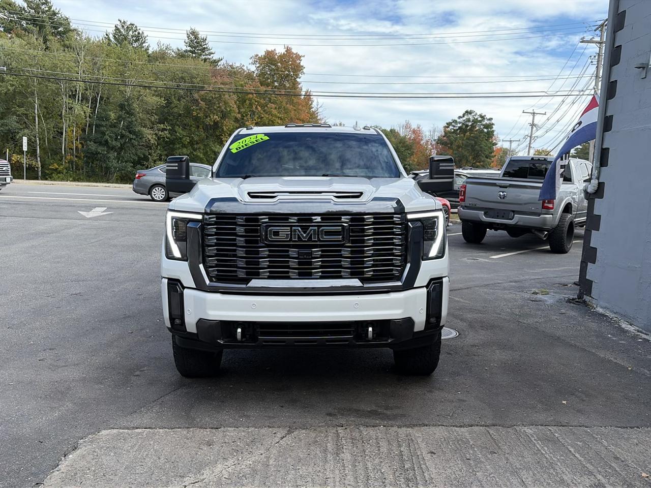 GMC Sierra 2500HD Denali Ultimate Crew Cab 4WD 2024