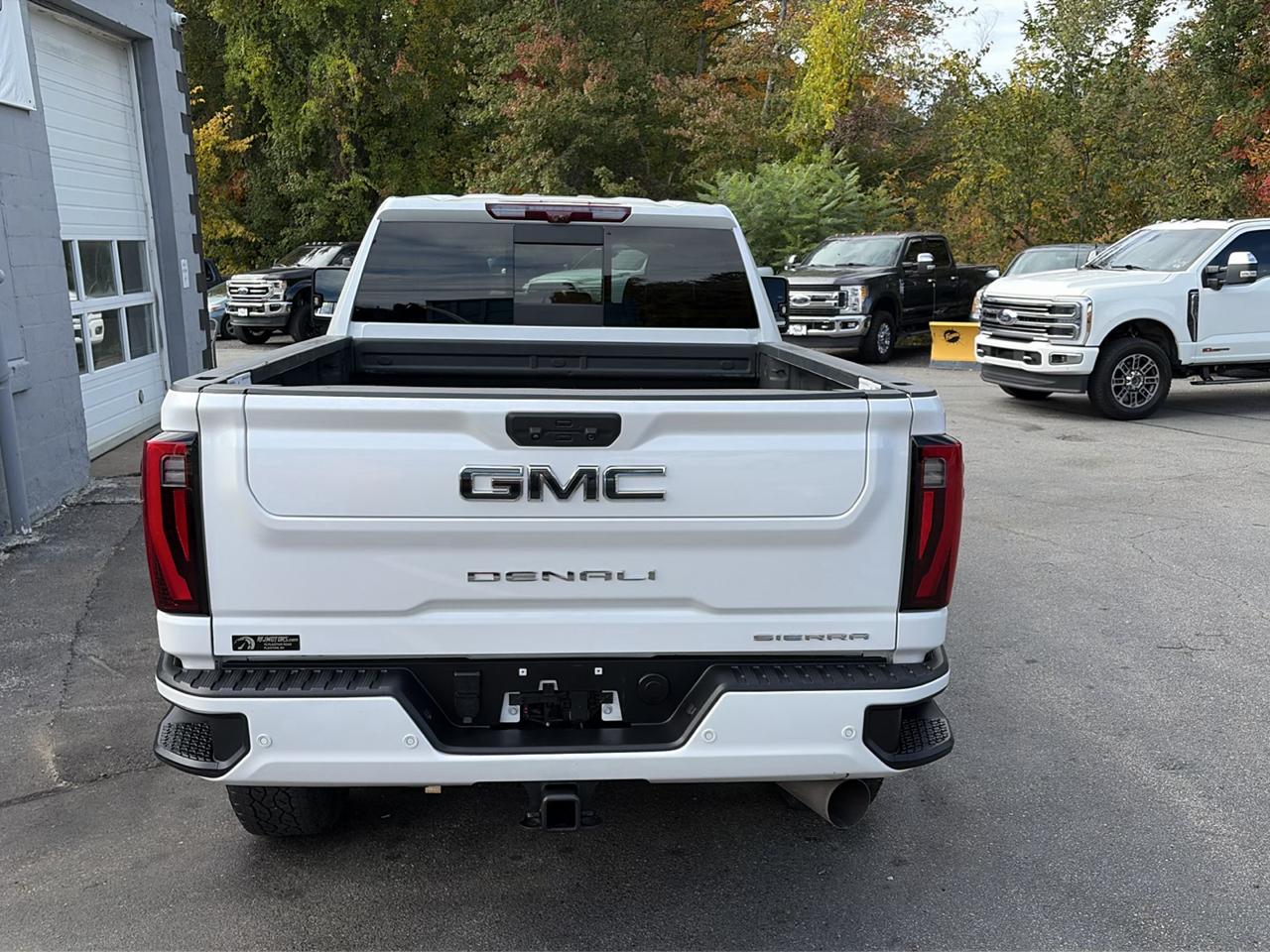 GMC Sierra 2500HD Denali Ultimate Crew Cab 4WD 2024