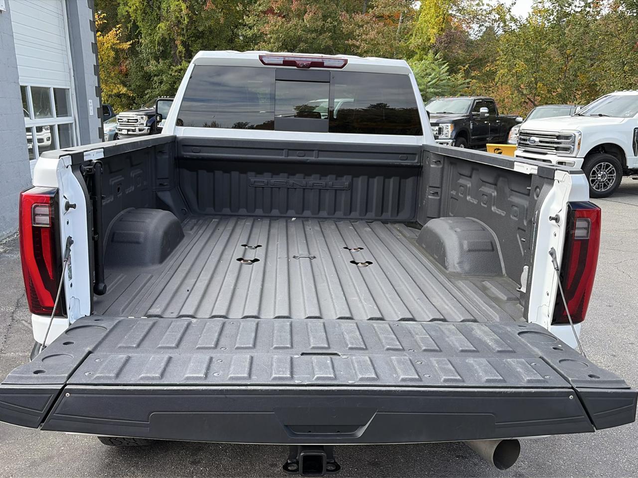 GMC Sierra 2500HD Denali Ultimate Crew Cab 4WD 2024