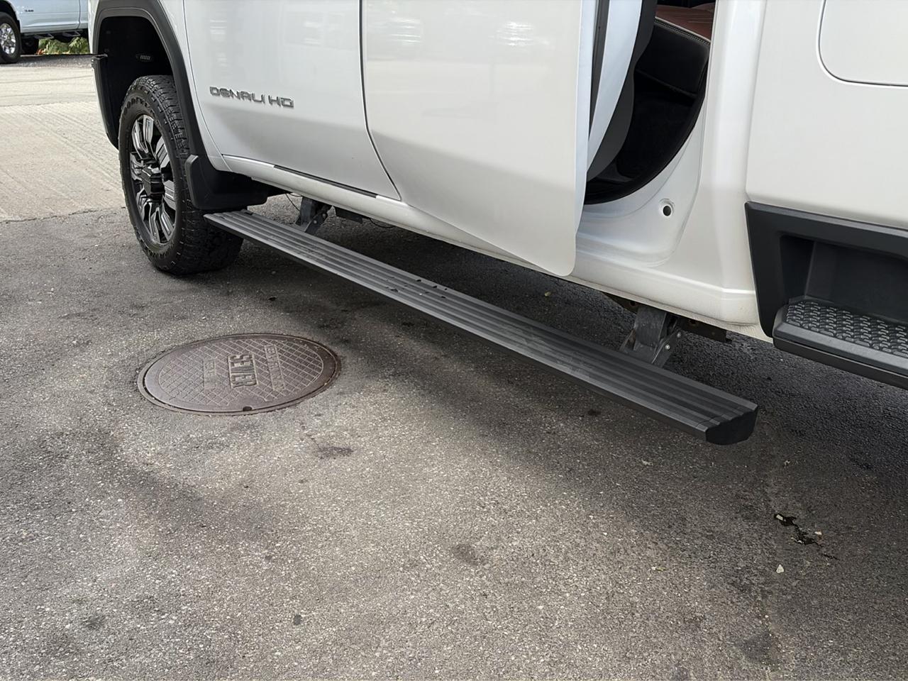 GMC Sierra 2500HD Denali Ultimate Crew Cab 4WD 2024