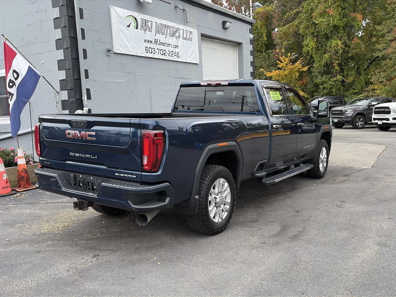 GMC Sierra 3500HD Denali Crew Cab Long Box 4WD 2020