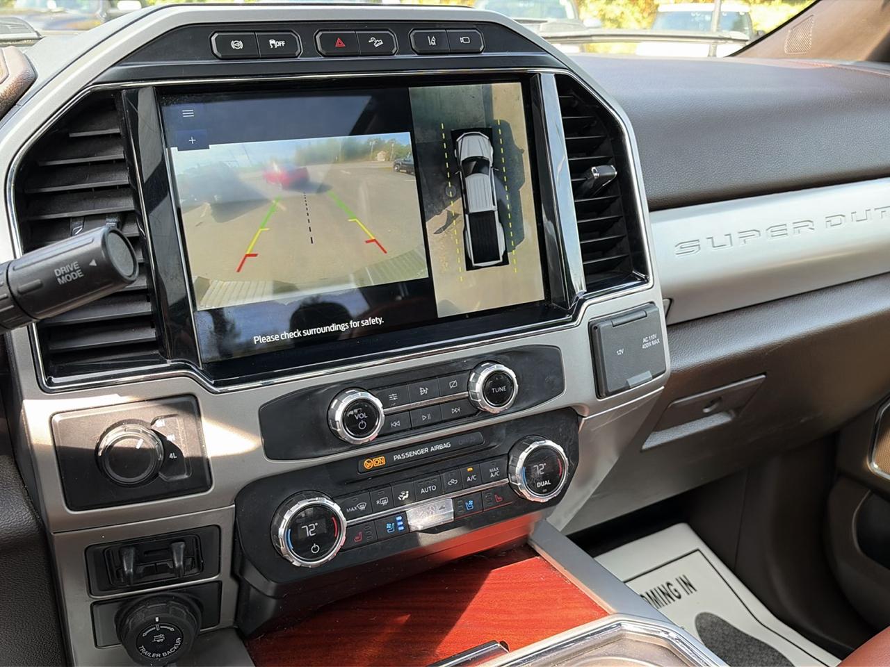 Ford F-450 SD King Ranch Crew Cab DRW 4WD 2022