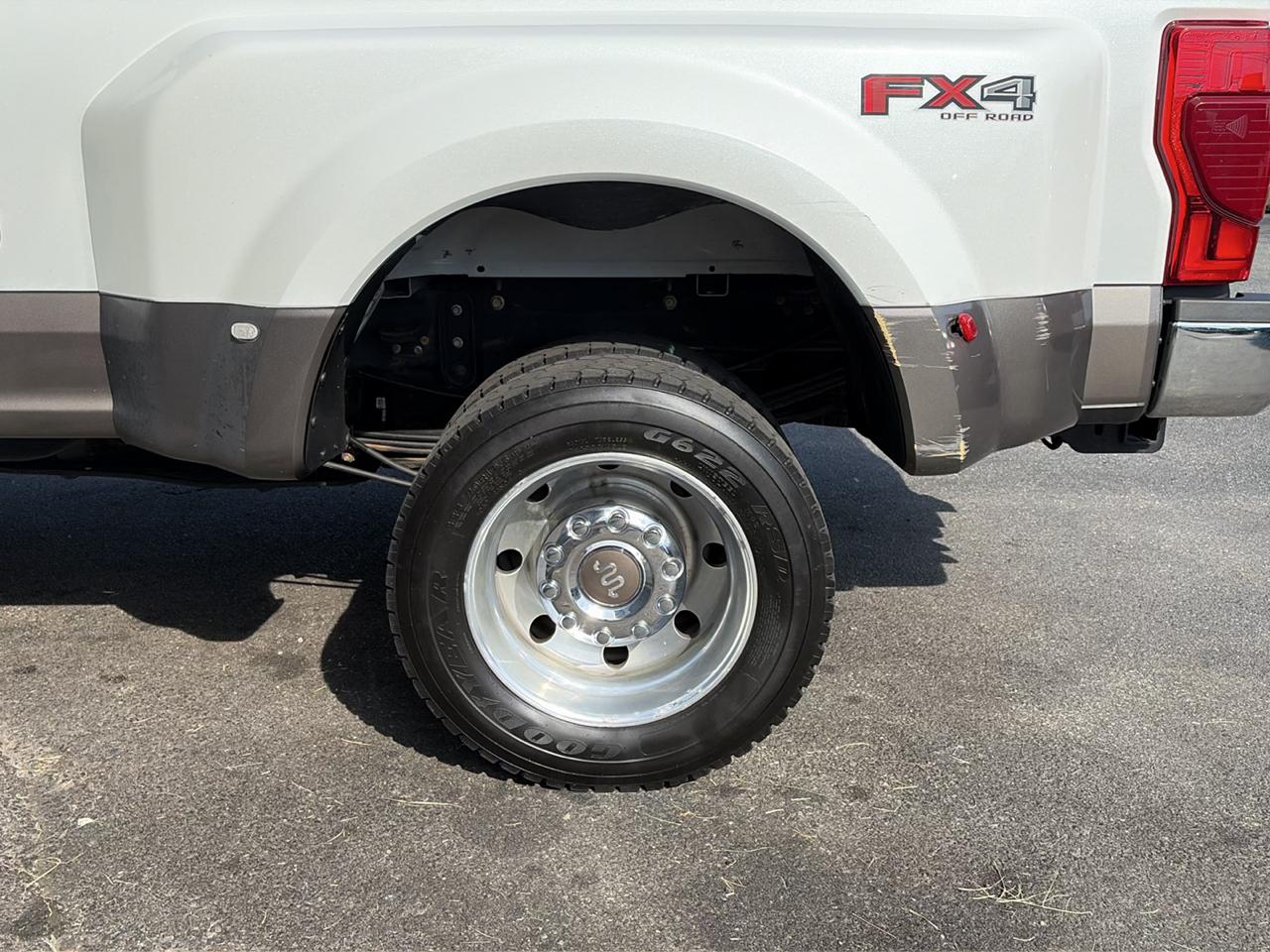 Ford F-450 SD King Ranch Crew Cab DRW 4WD 2022