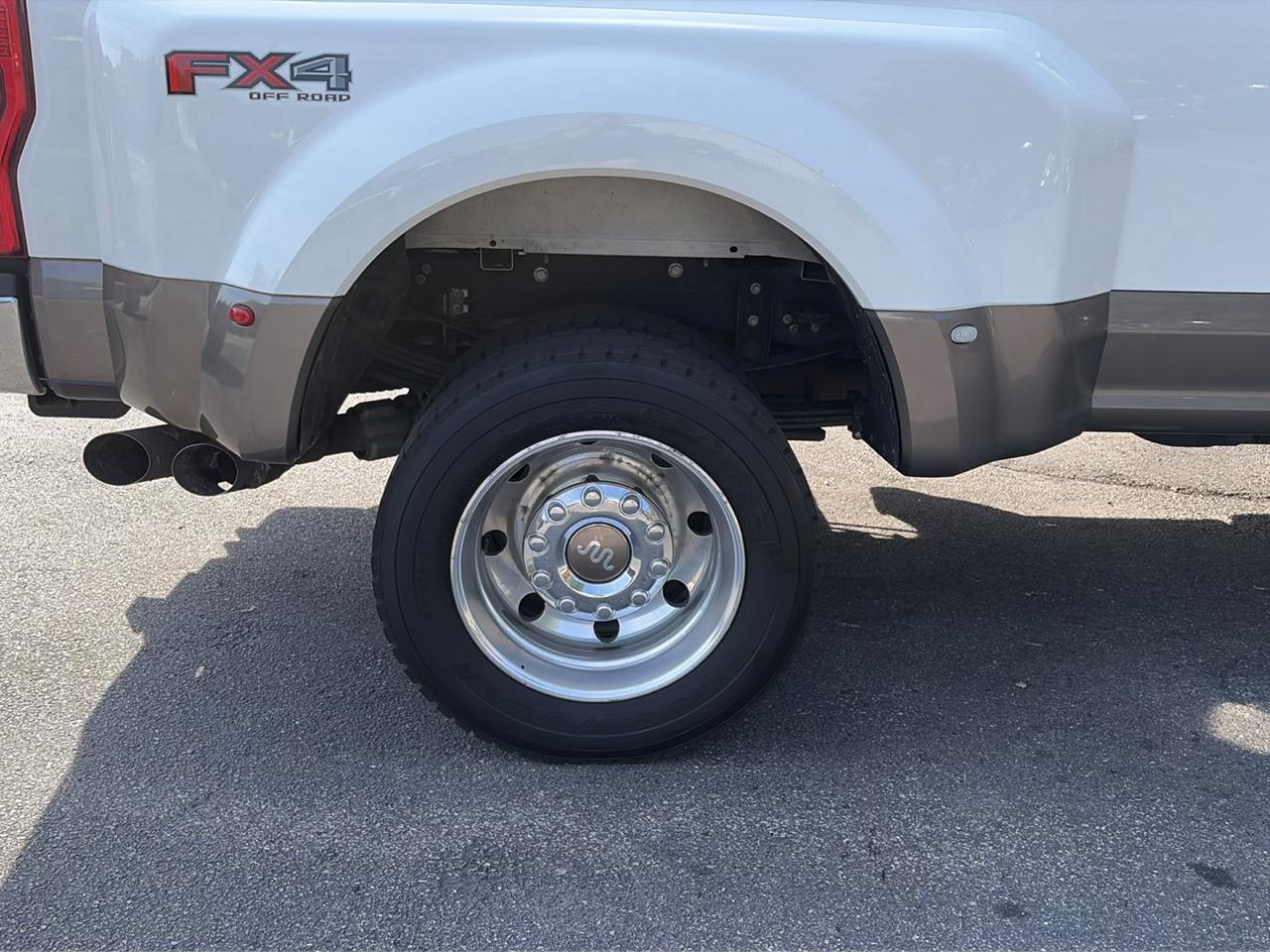 Ford F-450 SD King Ranch Crew Cab DRW 4WD 2022