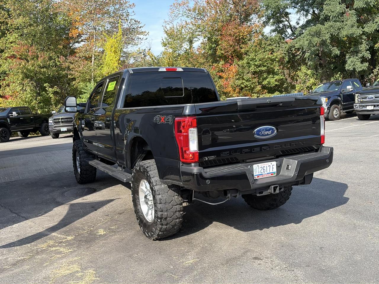 Ford F-250 SD Lariat Crew Cab 4WD 2019