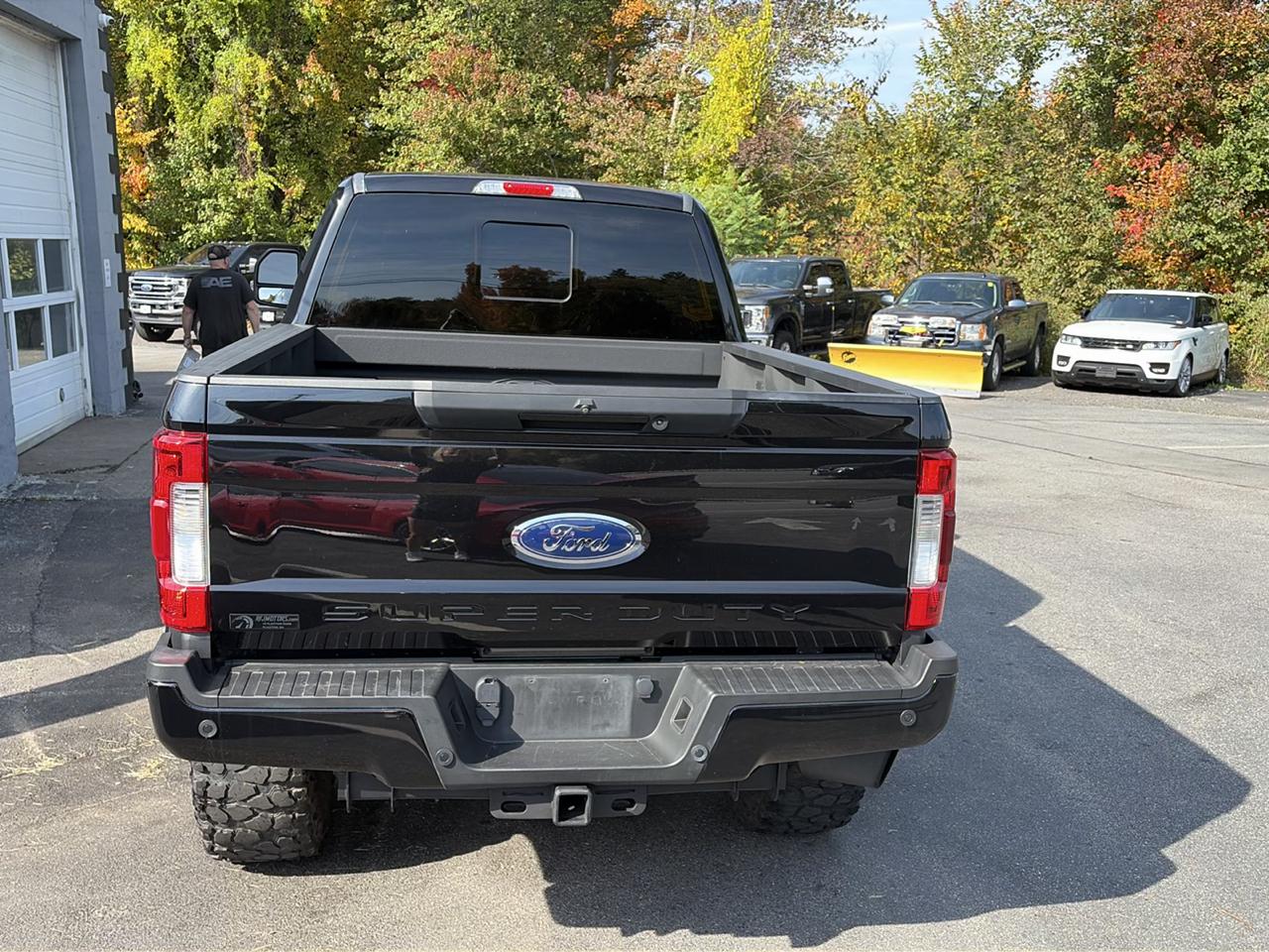 Ford F-250 SD Lariat Crew Cab 4WD 2019