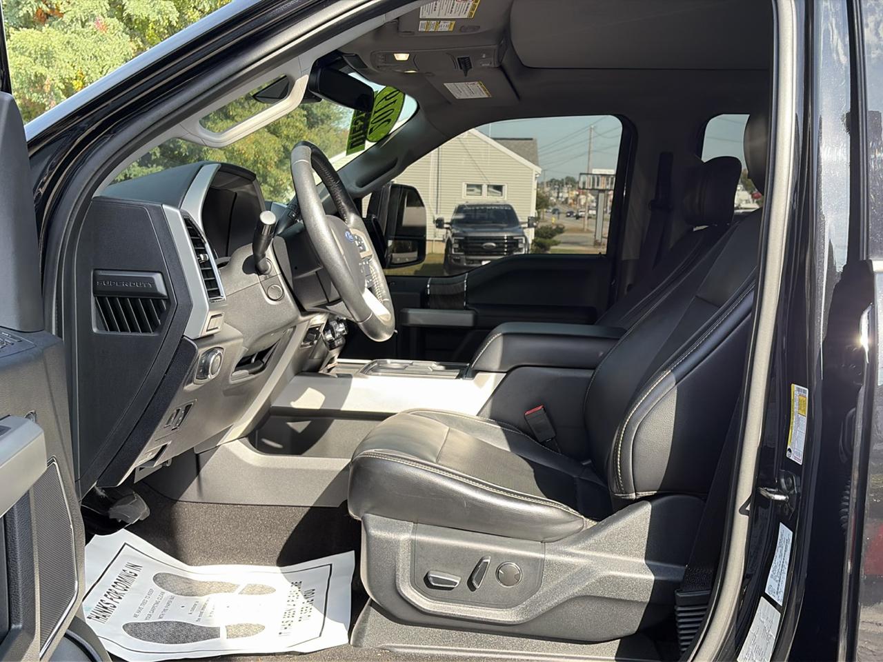 Ford F-250 SD Lariat Crew Cab 4WD 2019