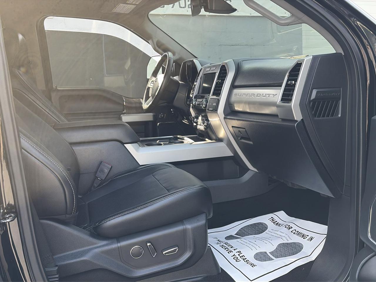 Ford F-250 SD Lariat Crew Cab 4WD 2019