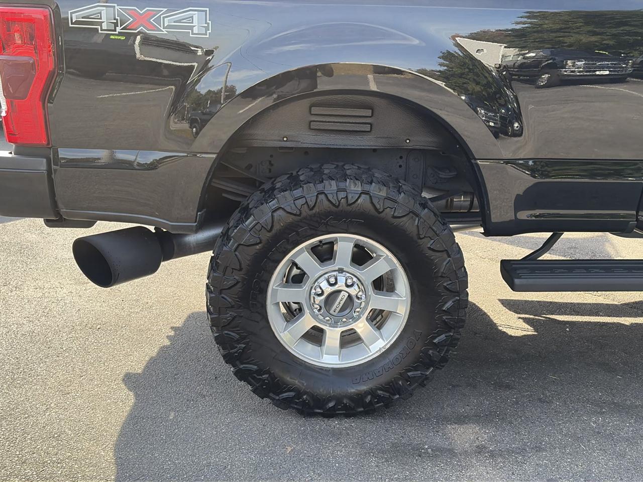 Ford F-250 SD Lariat Crew Cab 4WD 2019
