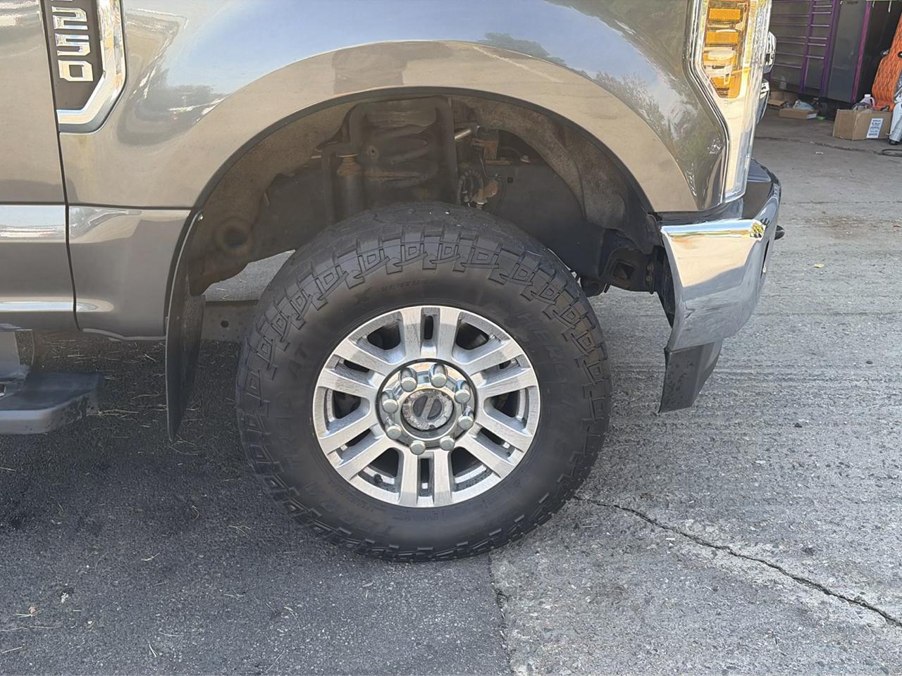 Ford F-250 SD XLT SuperCab Short Bed 4WD 2019
