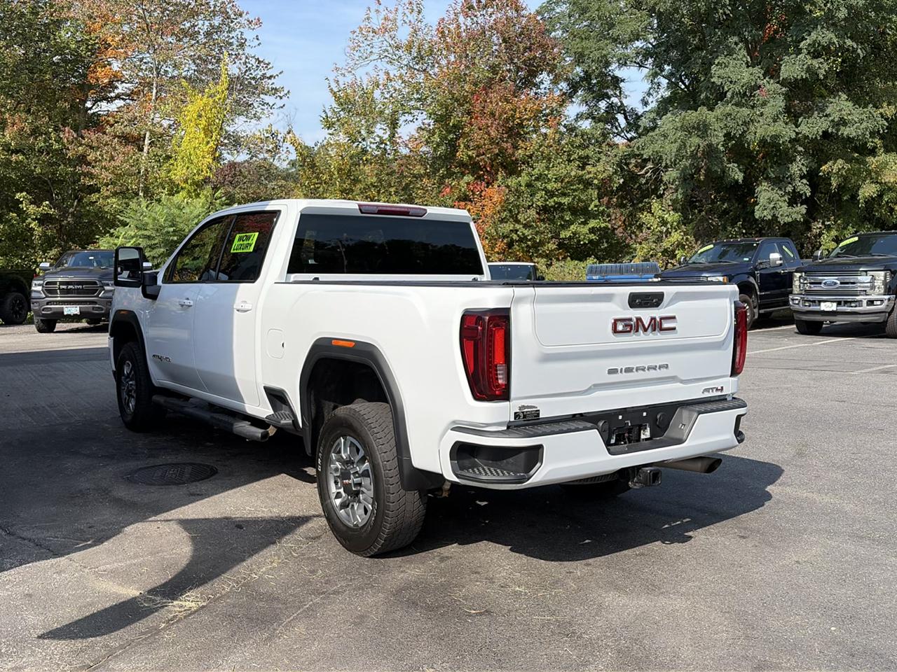 GMC Sierra 3500HD AT4 Crew Cab 4WD 2023
