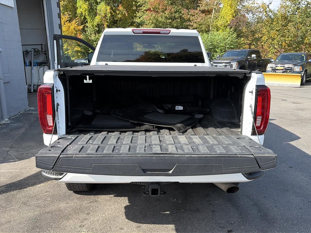 GMC Sierra 3500HD AT4 Crew Cab 4WD 2023