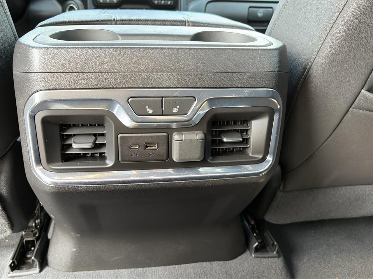 GMC Sierra 3500HD AT4 Crew Cab 4WD 2023
