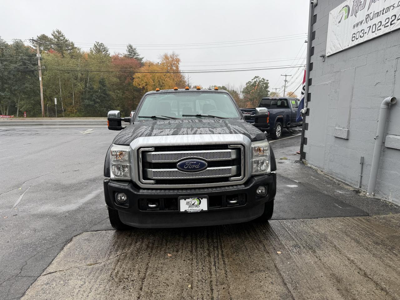 Ford F-450 SD Platinum Crew Cab DRW 4WD 2016