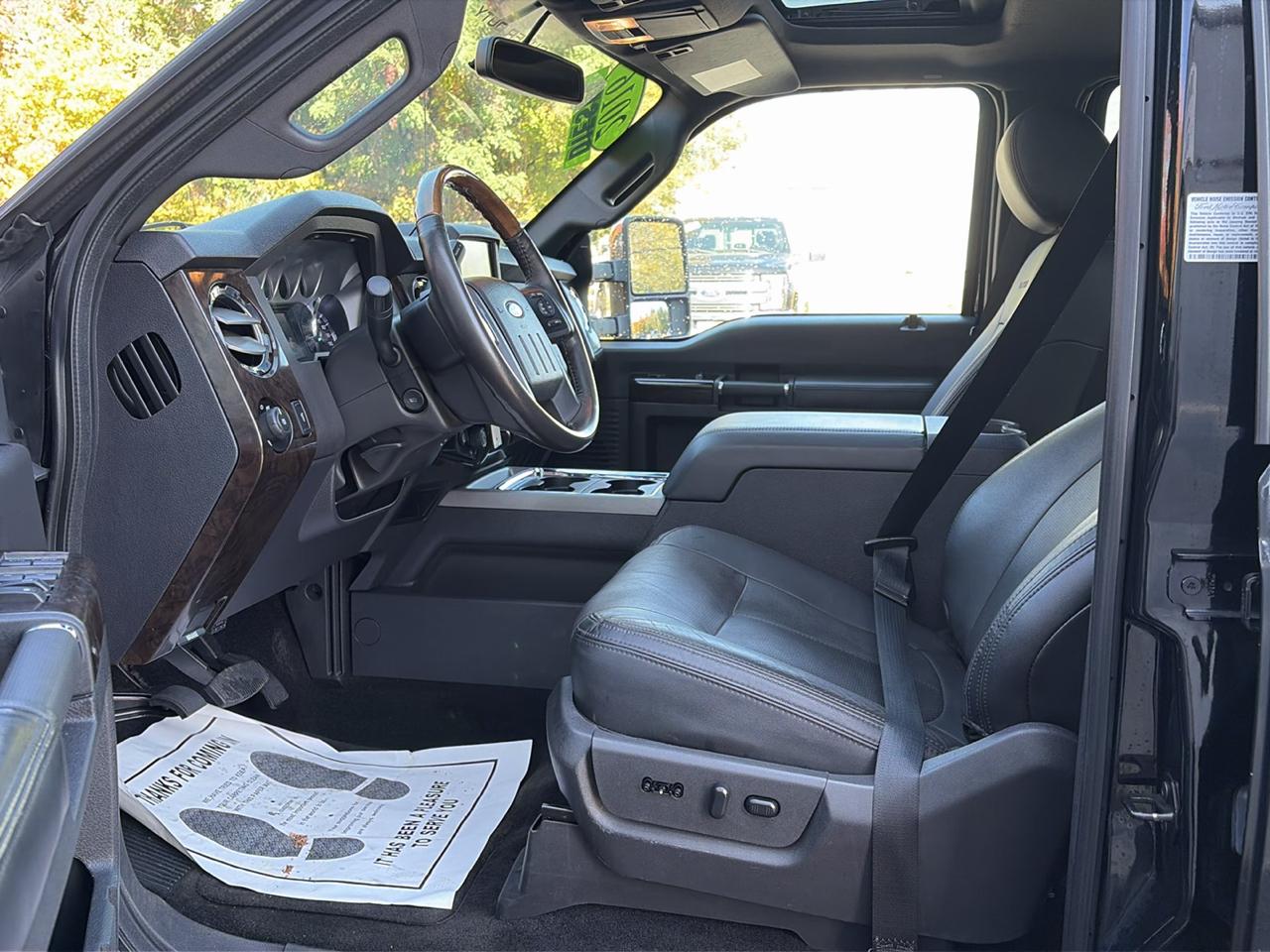 Ford F-450 SD Platinum Crew Cab DRW 4WD 2016