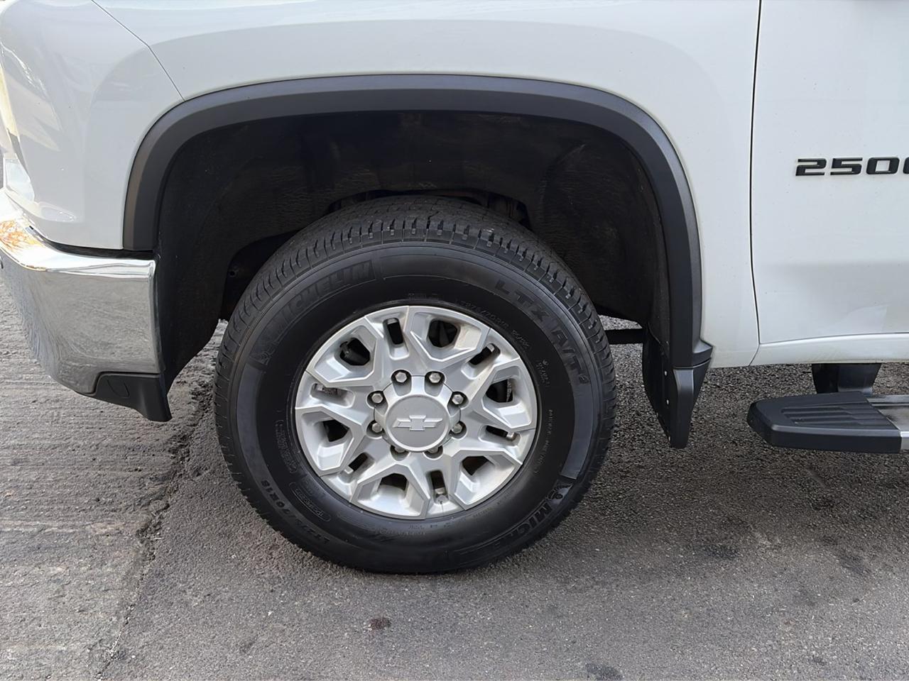 Chevrolet Silverado 2500HD LT Crew Cab Short Bed 4WD 2020
