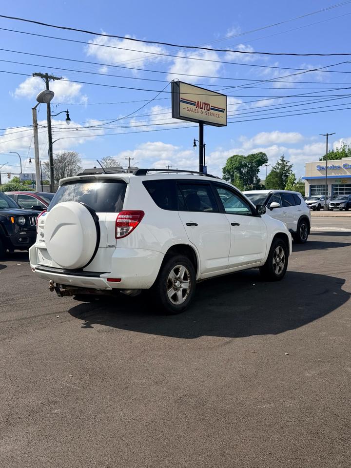 Toyota RAV4 Base I4 4WD 2012