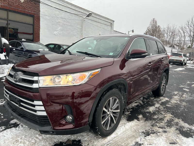 Toyota Highlander XLE AWD V6 2017