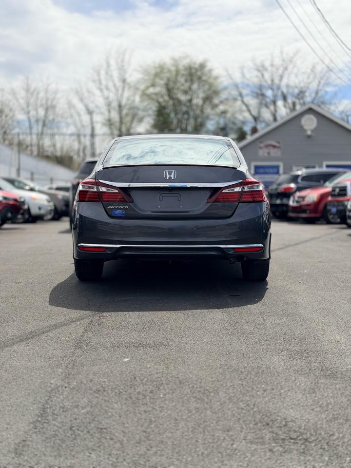 Honda Accord LX Sedan 6-Spd MT 2017