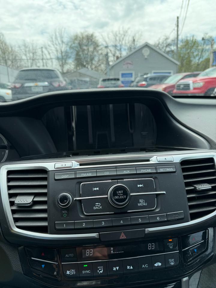 Honda Accord LX Sedan 6-Spd MT 2017
