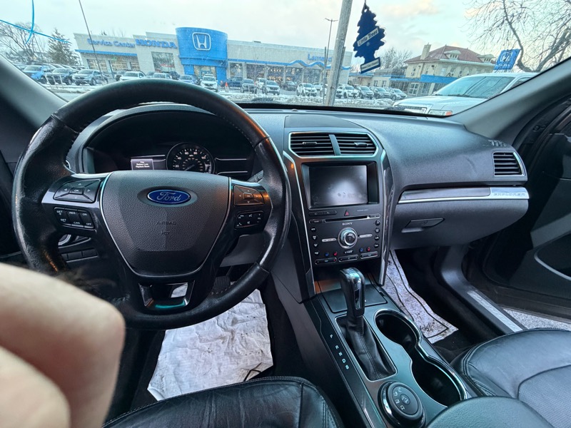 Ford Explorer Limited 4WD 2016