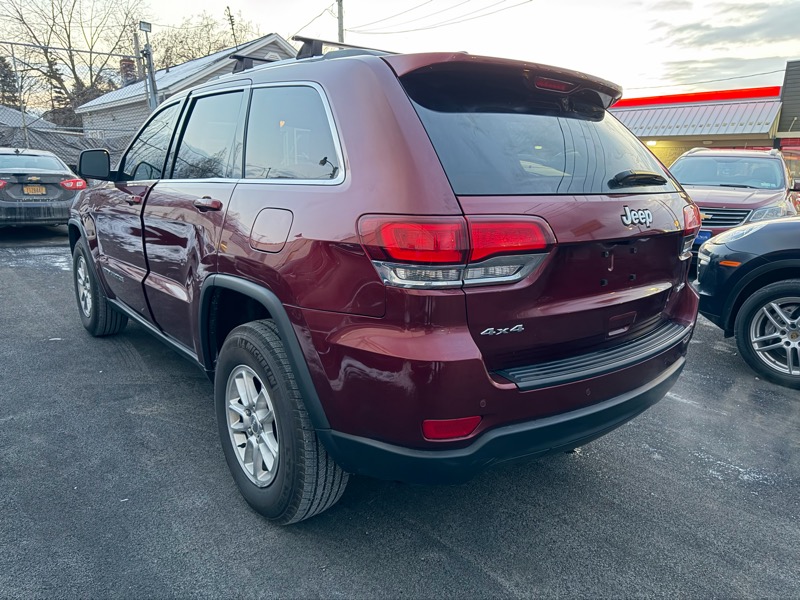 Jeep Grand Cherokee Laredo 4WD 2020
