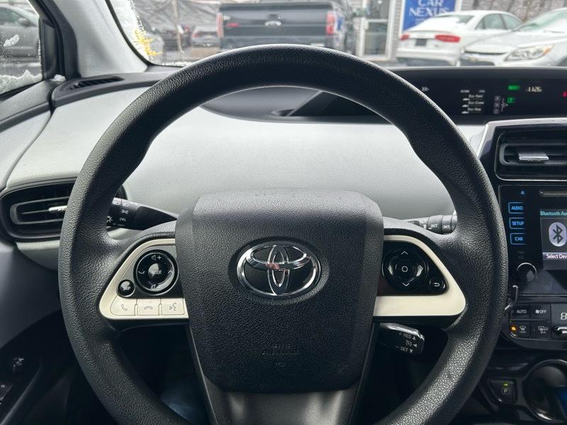 Toyota Prius Two 2016